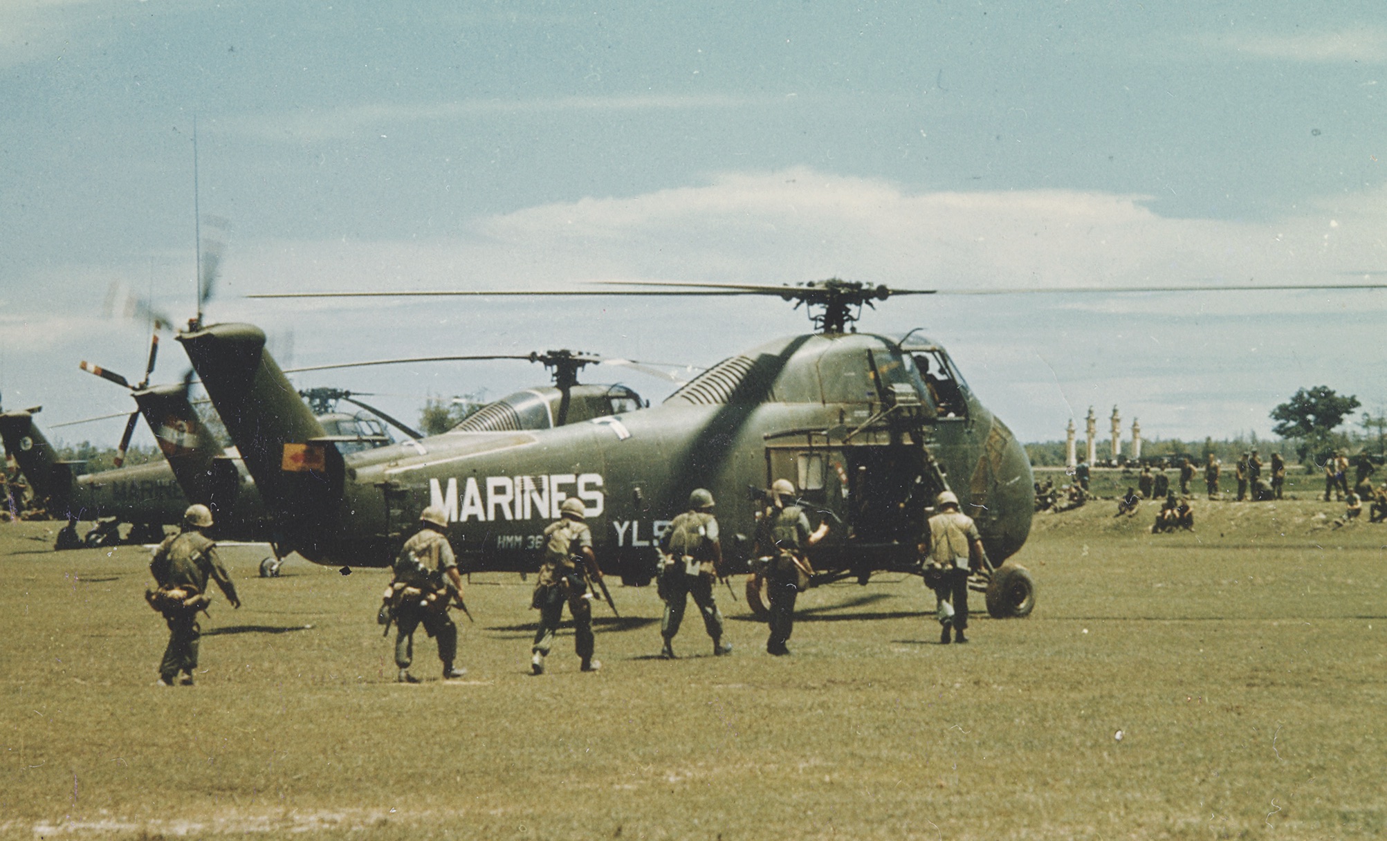Marine Corps Helicopters And Operations In Vietnam 1962 1975 Palm 