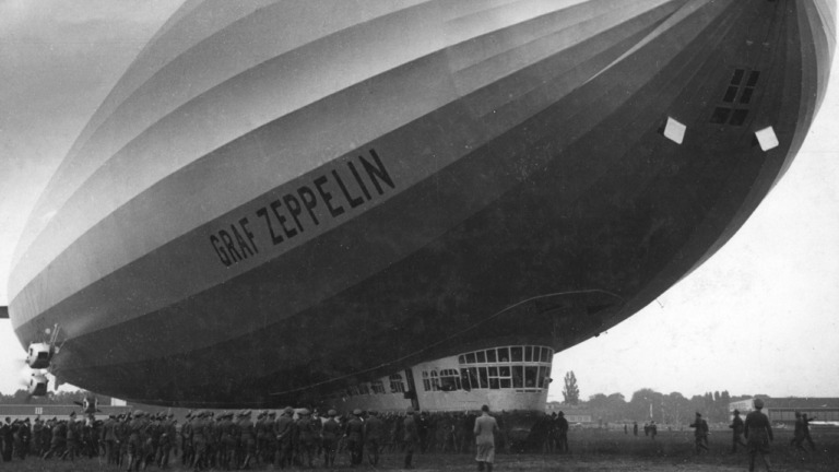 Graf Zeppelin Flyer - Warbird Wednesday Episode #69, big blimp, Palm Springs air museum, plane history, airplane